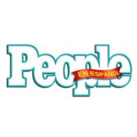 Paulina Rubio wearing Loren Jewels bracelets in People en Espa�ol
