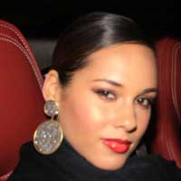 Alicia Keys wears Loren Jewels