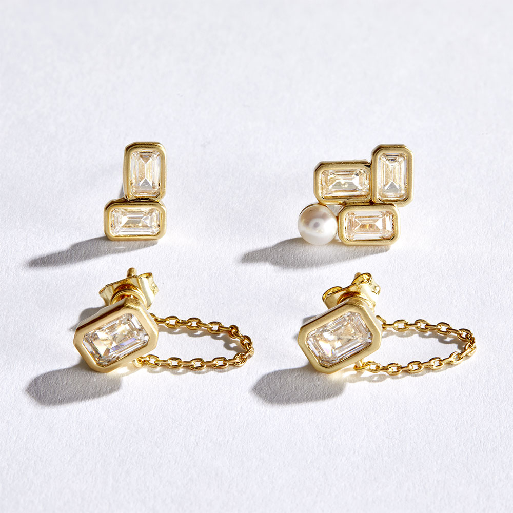 Product shot of the Edra earrings