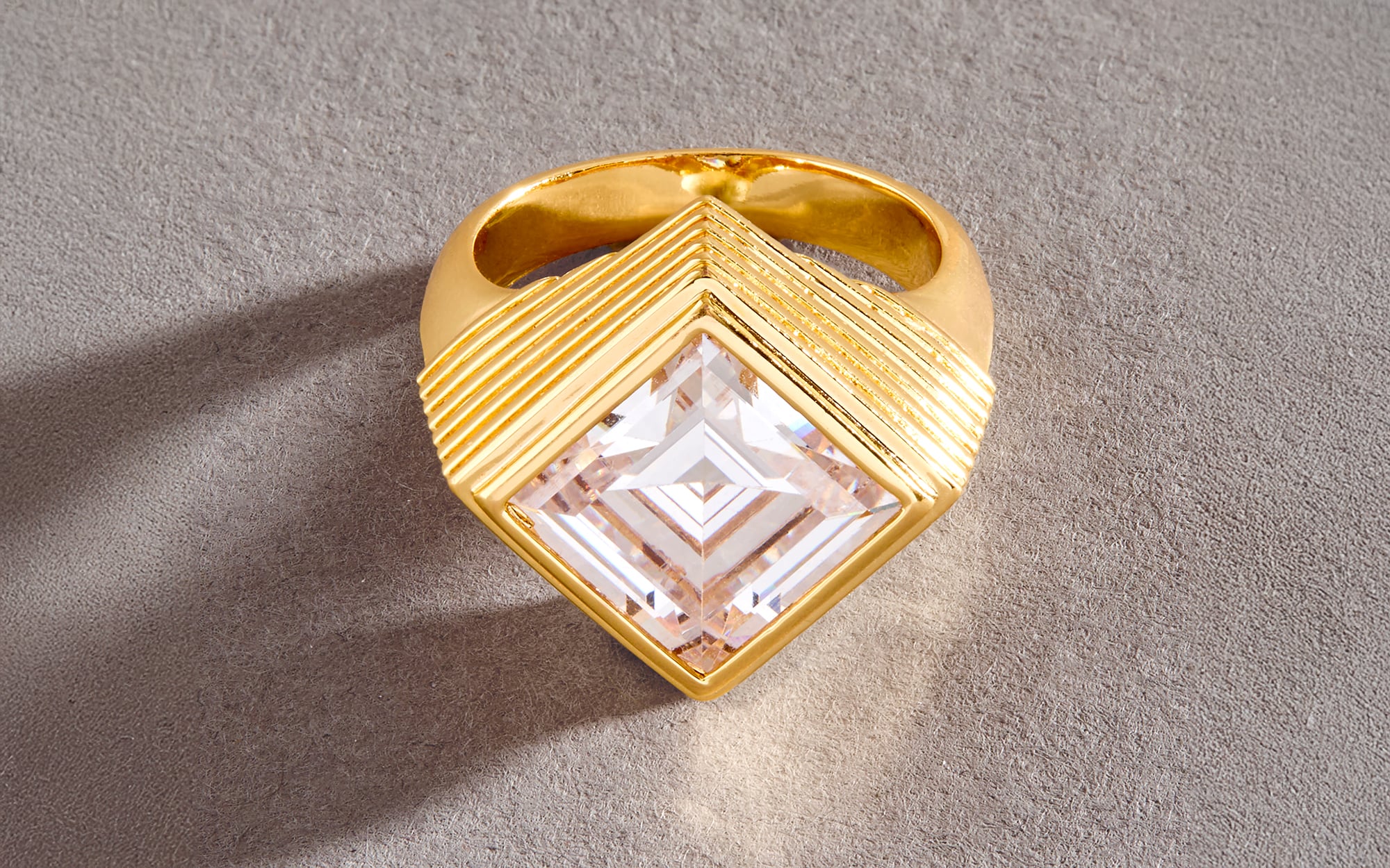JULIOUS Statement Square Ring