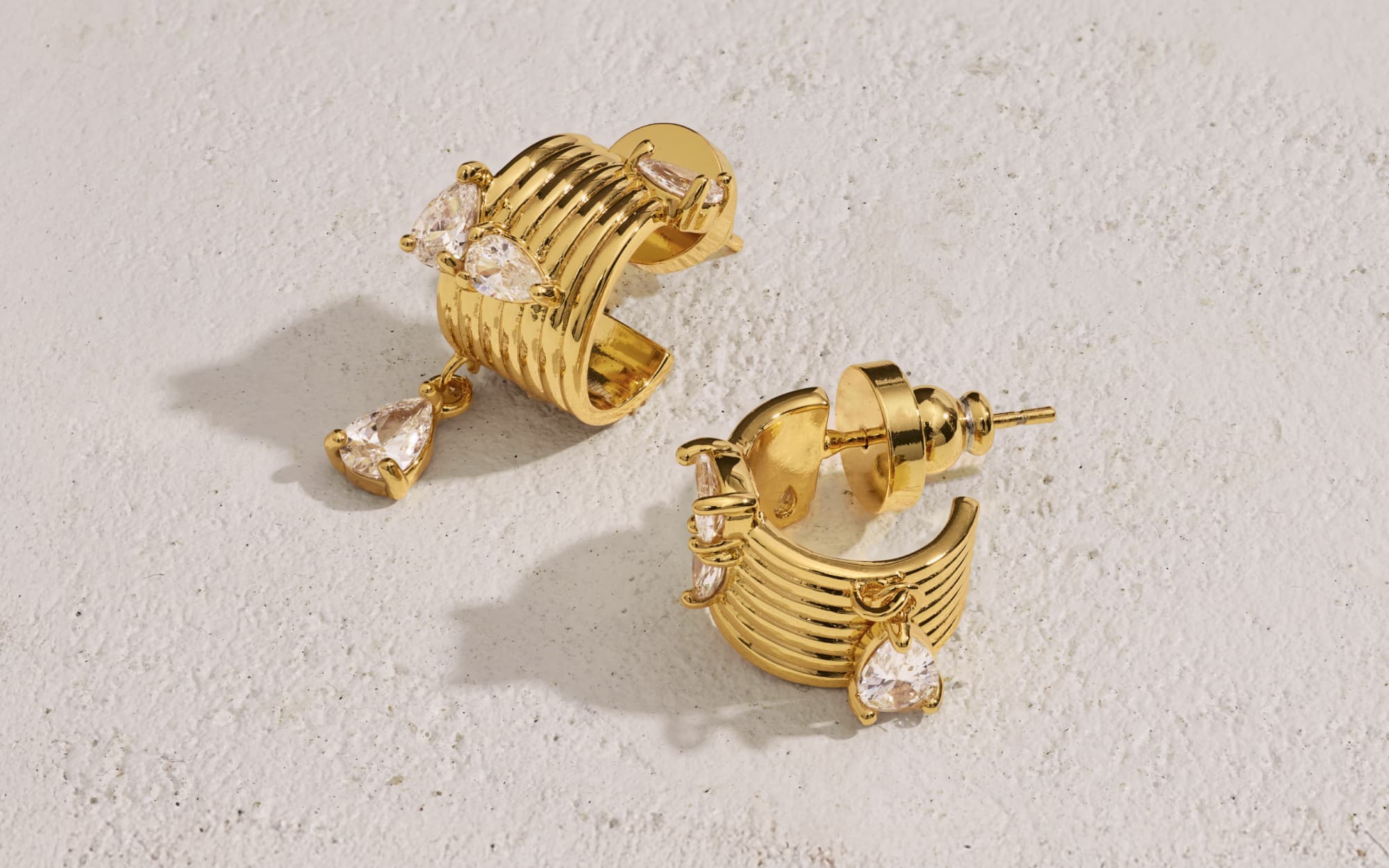 Vintage Charm Dangle Earring